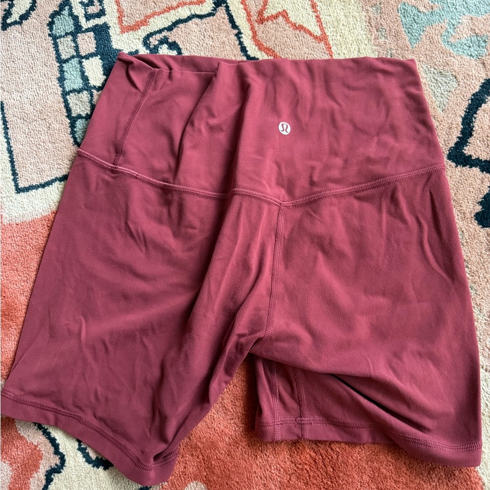 Lululemon Align High-Rise Shoet 6” Mulled Wine Size 8